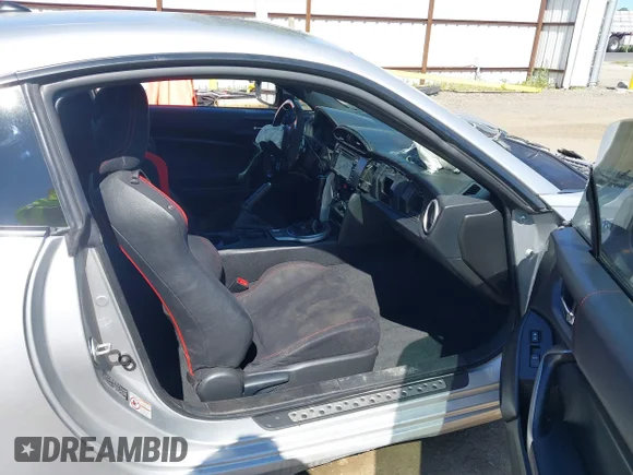 ✅ 2013 Scion FR-S • VIN: JF1ZNAA12D1720105 • Lot: 45439265. Listed on IAAI with 95,128 mi. Free auction sales archive from the USA and detailed vehicle history report at DreamBid. Image 5.