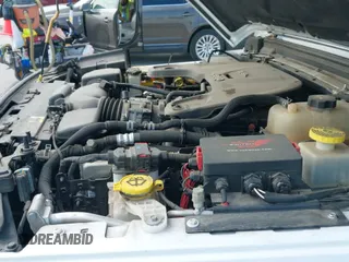 ✅ 2020 Jeep Gladiator Overland • VIN: 1C6HJTFG3LL125493 • Lot: 42894144. Wystawiony na IAAI z przebiegiem 76 840 mil. Bezpłatny archiwum sprzedaży aukcyjnych z USA i szczegółowy raport historii pojazdu na DreamBid. Zdjęcie 19.