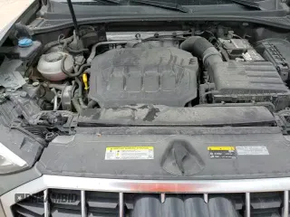 ✅ 2021 Audi Q3 S line Premium • VIN: WA1DECF31M1036344 • Лот: 93421685. Опубликован ранее на Copart с пробегом 41 556 миль. Бесплатный доступ к архиву аукционных продаж из США и подробный отчёт об истории автомобиля на DreamBid. Изображение 13.