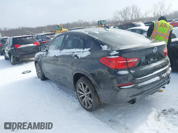 ✅ 2018 BMW X4 M40i • VIN: 5UXXW7C54J0W64234 • Lot: 44166706. Wystawiony na IAAI z przebiegiem 96 157 mil. Bezpłatny archiwum sprzedaży aukcyjnych z USA i szczegółowy raport historii pojazdu na DreamBid. Zdjęcie 3.