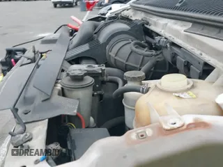 ✅ 2011 Ford Econoline Cargo Commercial • VIN: 1FTNS2EL9BDA66492 • Lot: 41468241. Wystawiony na IAAI z przebiegiem 234 765 mil. Bezpłatny archiwum sprzedaży aukcyjnych z USA i szczegółowy raport historii pojazdu na DreamBid. Zdjęcie 19.