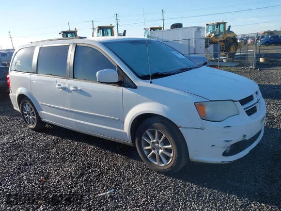 ✅ 2011 Dodge Grand Caravan R/T • VIN: 2D4RN7DG2BR742355 • Лот: 44029888. Опубліковано раніше на IAAI з пробігом 181 783 миль. Безкоштовний доступ до архіву аукціонних продажів зі США та докладний звіт про історію автомобіля на DreamBid. Зображення 1.
