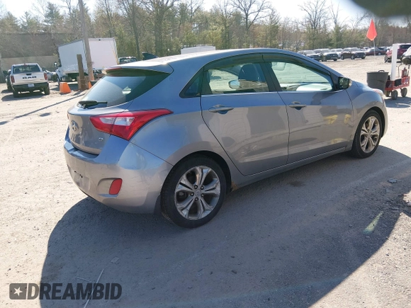✅ 2013 Hyundai Elantra • VIN: KMHD35LE4DU048950 • Lot: 44814653. Wystawiony na IAAI z przebiegiem 293 748 mil. Bezpłatny archiwum sprzedaży aukcyjnych z USA i szczegółowy raport historii pojazdu na DreamBid. Zdjęcie 4.