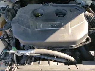 ✅ 2017 Lincoln MKZ Select • VIN: 3LN6L5C99HR647836 • Lot: 92016375. Wystawiony na Copart z przebiegiem 97 729 mil. Bezpłatny archiwum sprzedaży aukcyjnych z USA i szczegółowy raport historii pojazdu na DreamBid. Zdjęcie 15.