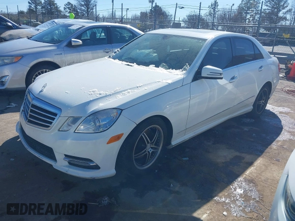 ✅ 2013 Mercedes-Benz E 350 Sport • VIN: WDDHF2EB3DA727985 • Lot: 44220002. Wystawiony na IAAI z przebiegiem 176 500 mil. Bezpłatny archiwum sprzedaży aukcyjnych z USA i szczegółowy raport historii pojazdu na DreamBid. Zdjęcie 2.