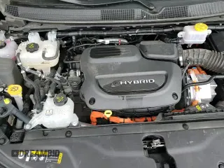 ✅ 2023 Chrysler Pacifica Hybrid Touring L • VIN: 2C4RC1L71PR554337 • Лот: 93115305. Опубликован ранее на Copart с пробегом 47 542 миль. Бесплатный доступ к архиву аукционных продаж из США и подробный отчёт об истории автомобиля на DreamBid. Изображение 15.