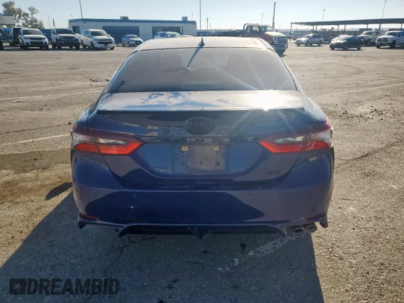 ✅ 2023 Toyota Camry SE Nightshade • VIN: 4T1G11AK1PU111270 • Lot: 91616645. Wystawiony na Copart z przebiegiem 49 026 mil. Bezpłatny archiwum sprzedaży aukcyjnych z USA i szczegółowy raport historii pojazdu na DreamBid. Zdjęcie 6.