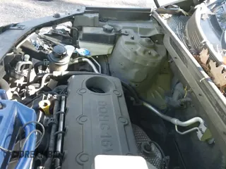 ✅ 2011 Kia Sorento LX • VIN: 5XYKT3A17BG175464 • Lot: 43736059. Wystawiony na IAAI z przebiegiem 176 771 mil. Bezpłatny archiwum sprzedaży aukcyjnych z USA i szczegółowy raport historii pojazdu na DreamBid. Zdjęcie 13.