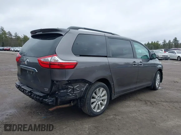 ✅ 2017 Toyota Sienna XLE Premium • VIN: 5TDDZ3DC0HS155377 • Lot: 44677096. Wystawiony na IAAI z przebiegiem 123 646 mil. Bezpłatny archiwum sprzedaży aukcyjnych z USA i szczegółowy raport historii pojazdu na DreamBid. Zdjęcie 4.