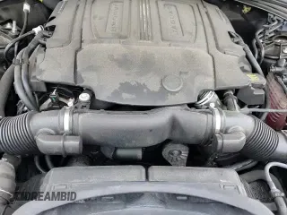 ✅ 2017 Jaguar F-Pace 35t Prestige • VIN: SADCK2BV1HA891826 • Lot: 90251365. Listed on Copart with 49,693 mi. Free auction sales archive from the USA and detailed vehicle history report at DreamBid. Image 16.