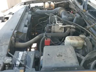 ✅ 2005 Chevrolet Silverado 1500 Work Truck • VIN: 1GCEC14X55Z109373 • Лот: 42303706. Опубликован ранее на IAAI с пробегом 242 390 миль. Бесплатный доступ к архиву аукционных продаж из США и подробный отчёт об истории автомобиля на DreamBid. Изображение 18.