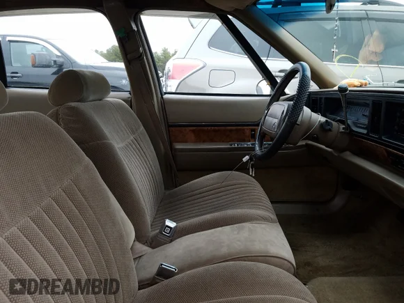 ✅ 1992 Buick LeSabre Custom • VIN: 1G4HP53L4NH535726 • Лот: 67992114. Опубліковано раніше на Copart з пробігом 86 835 миль. Безкоштовний доступ до архіву аукціонних продажів зі США та докладний звіт про історію автомобіля на DreamBid. Зображення 5.