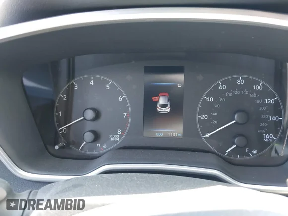✅ 2026 Toyota Corolla SE • VIN: JTND4MBE3T3263247 • Лот: 45124470. Опубліковано раніше на IAAI з пробігом 1 101 миль. Безкоштовний доступ до архіву аукціонних продажів зі США та докладний звіт про історію автомобіля на DreamBid. Зображення 7.