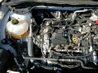 ✅ 2021 Ford Escape SE • VIN: 1FMCU0G62MUA02841 • Лот: 91129225. Опубликован ранее на Copart с пробегом 71 485 миль. Бесплатный доступ к архиву аукционных продаж из США и подробный отчёт об истории автомобиля на DreamBid. Изображение 17.