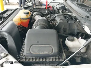 ✅ 2018 Ford F-150 XL • VIN: 1FTEX1CP6JKD23152 • Lot: 43179025. Wystawiony na IAAI z przebiegiem 136 348 mil. Bezpłatny archiwum sprzedaży aukcyjnych z USA i szczegółowy raport historii pojazdu na DreamBid. Zdjęcie 19.