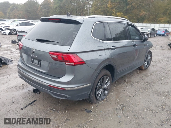 ✅ 2024 Volkswagen Tiguan SE • VIN: 3VVNB7AX2RM024784 • Лот: 43556021. Опубликован ранее на IAAI с пробегом 12 486 миль. Бесплатный доступ к архиву аукционных продаж из США и подробный отчёт об истории автомобиля на DreamBid. Изображение 4.