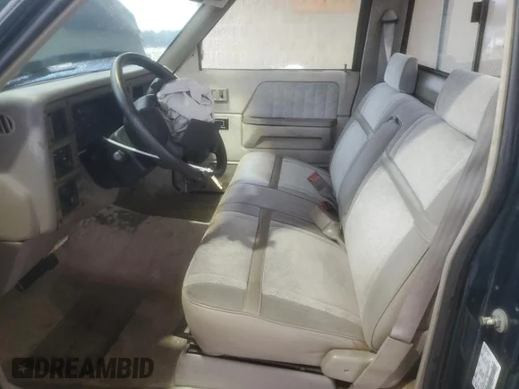 ✅ 1995 Dodge Dakota SLT • VIN: 1B7FL26X9SS110831 • Lot: 86828994. Wystawiony na Copart z przebiegiem 35 706 mil. Bezpłatny archiwum sprzedaży aukcyjnych z USA i szczegółowy raport historii pojazdu na DreamBid. Zdjęcie 7.