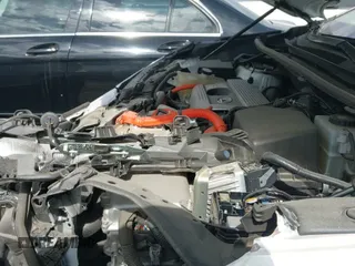 ✅ 2019 Lexus NX 300h • VIN: JTJBJRBZ7K2123627 • Lot: 43022205. Wystawiony na IAAI z przebiegiem 86 839 mil. Bezpłatny archiwum sprzedaży aukcyjnych z USA i szczegółowy raport historii pojazdu na DreamBid. Zdjęcie 20.