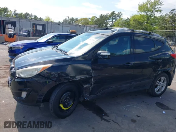 ✅ 2013 Hyundai Tucson Limited • VIN: KM8JUCAC8DU619314 • Лот: 45121782. Опубліковано раніше на IAAI з пробігом 129 260 миль. Безкоштовний доступ до архіву аукціонних продажів зі США та докладний звіт про історію автомобіля на DreamBid. Зображення 6.