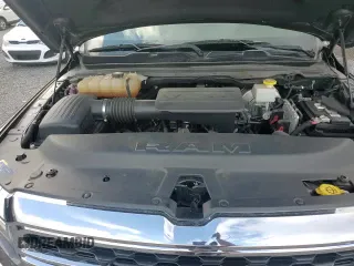 ✅ 2022 Ram 1500 Big Horn • VIN: 1C6RREFG4NN373090 • Lot: 86097815. Wystawiony na Copart z przebiegiem 125 723 mil. Bezpłatny archiwum sprzedaży aukcyjnych z USA i szczegółowy raport historii pojazdu na DreamBid. Zdjęcie 13.