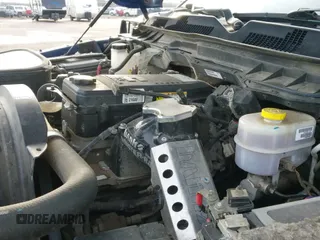 ✅ 2018 Ram 2500 Laramie • VIN: 3C6UR5FL0JG371251 • Lot: 41728397. Wystawiony na IAAI z przebiegiem 57 005 mil. Bezpłatny archiwum sprzedaży aukcyjnych z USA i szczegółowy raport historii pojazdu na DreamBid. Zdjęcie 20.