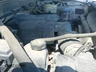 ✅ 2016 Chevrolet Silverado 2500HD Work Truck • VIN: 1GC2KUEGXGZ237228 • Lot: 42282539. Wystawiony na IAAI z przebiegiem 161 478 mil. Bezpłatny archiwum sprzedaży aukcyjnych z USA i szczegółowy raport historii pojazdu na DreamBid. Zdjęcie 18.