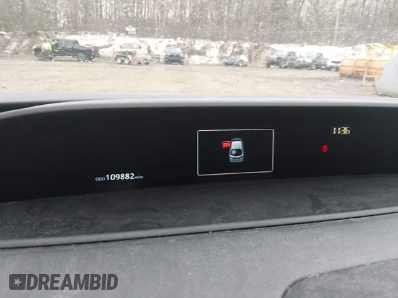 ✅ 2018 Toyota Prius Premium • VIN: JTDKARFP2J3101684 • Lot: 44713464. Wystawiony na IAAI z przebiegiem 109 882 mil. Bezpłatny archiwum sprzedaży aukcyjnych z USA i szczegółowy raport historii pojazdu na DreamBid. Zdjęcie 7.