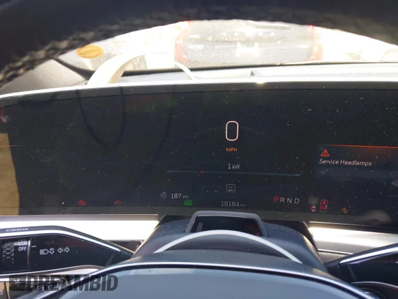 ✅ 2024 Cadillac LYRIQ Sport • VIN: 1GYKPWRL4RZ119130 • Lot: 44905841. Wystawiony na IAAI z przebiegiem 19 184 mil. Bezpłatny archiwum sprzedaży aukcyjnych z USA i szczegółowy raport historii pojazdu na DreamBid. Zdjęcie 7.