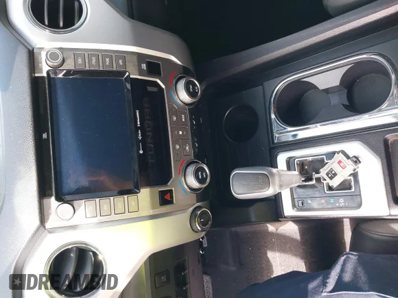 ✅ 2021 Toyota Tundra TRD Pro • VIN: 5TFDY5F16MX993296 • Lot: 44835820. Wystawiony na IAAI z przebiegiem 57 558 mil. Bezpłatny archiwum sprzedaży aukcyjnych z USA i szczegółowy raport historii pojazdu na DreamBid. Zdjęcie 11.