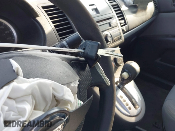 ✅ 2011 Nissan Sentra SL • VIN: 3N1AB6AP4BL654215 • Лот: 44966435. Опубліковано раніше на IAAI з пробігом 176 472 миль. Безкоштовний доступ до архіву аукціонних продажів зі США та докладний звіт про історію автомобіля на DreamBid. Зображення 11.