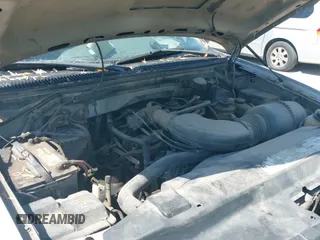 ✅ 2000 Ford F-150 XL • VIN: 1FTRX07L8YKB16775 • Lot: 40549291. Wystawiony na IAAI z przebiegiem 337 979 mil. Bezpłatny archiwum sprzedaży aukcyjnych z USA i szczegółowy raport historii pojazdu na DreamBid. Zdjęcie 12.