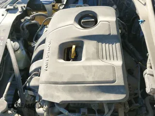 ✅ 2017 Hyundai Elantra Value Edition • VIN: 5NPD84LF3HH072844 • Lot: 41419611. Listed on IAAI with 77,067 mi. Free auction sales archive from the USA and detailed vehicle history report at DreamBid. Image 20.