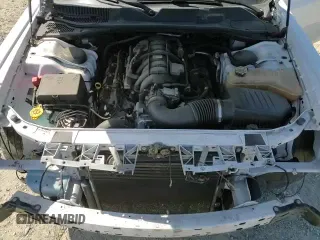 ✅ 2021 Dodge Challenger R/T • VIN: 2C3CDZBT0MH526521 • Lot: 57964035. Wystawiony na Copart z przebiegiem 99 671 mil. Bezpłatny archiwum sprzedaży aukcyjnych z USA i szczegółowy raport historii pojazdu na DreamBid. Zdjęcie 14.