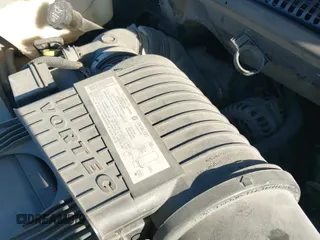 ✅ 2006 Chevrolet Express Passenger • VIN: 1GAHG39U461272259 • Lot: 43600398. Wystawiony na IAAI z przebiegiem 203 557 mil. Bezpłatny archiwum sprzedaży aukcyjnych z USA i szczegółowy raport historii pojazdu na DreamBid. Zdjęcie 17.