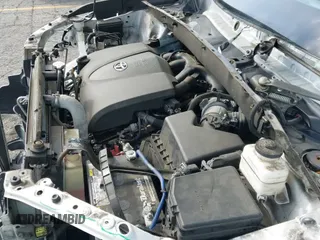 ✅ 2019 Toyota Highlander LE • VIN: 5TDZZRFH8KS345811 • Lot: 43506839. Listed on IAAI with 81,827 mi. Free auction sales archive from the USA and detailed vehicle history report at DreamBid. Image 23.