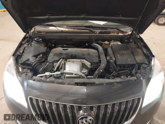 ✅ 2016 Buick Regal Premium II • VIN: 2G4GS5GX9G9145025 • Lot: 41335549. Wystawiony na IAAI z przebiegiem 80 446 mil. Bezpłatny archiwum sprzedaży aukcyjnych z USA i szczegółowy raport historii pojazdu na DreamBid. Zdjęcie 10.