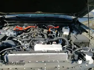 ✅ 2024 Toyota Tacoma TRD Pro Hybrid • VIN: 3TYLC5LN6RT005887 • Lot: 85902035. Wystawiony na Copart z przebiegiem 15 801 mil. Bezpłatny archiwum sprzedaży aukcyjnych z USA i szczegółowy raport historii pojazdu na DreamBid. Zdjęcie 14.