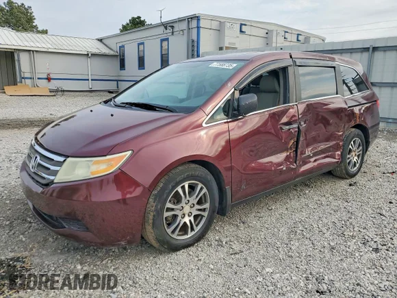 ✅ 2013 Honda Odyssey EX-L • VIN: 5FNRL5H66DB050378 • Lot: 77588735. Wystawiony na Copart z przebiegiem 160 671 mil. Bezpłatny archiwum sprzedaży aukcyjnych z USA i szczegółowy raport historii pojazdu na DreamBid. Zdjęcie 1.