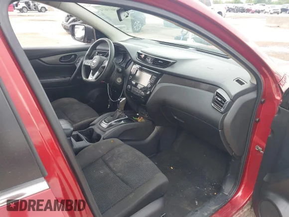 ✅ 2021 Nissan Rogue S • VIN: JN1BJ1AV6MW302615 • Lot: 45073614. Wystawiony na IAAI z przebiegiem Nie podano. Bezpłatny archiwum sprzedaży aukcyjnych z USA i szczegółowy raport historii pojazdu na DreamBid. Zdjęcie 5.