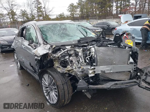 ✅ 2024 Cadillac XT4 AWD Premium Luxury • VIN: 1GYFZDR42RF215932 • Лот: 44403976. Опубліковано раніше на IAAI з пробігом 12 519 миль. Безкоштовний доступ до архіву аукціонних продажів зі США та докладний звіт про історію автомобіля на DreamBid. Зображення 6.