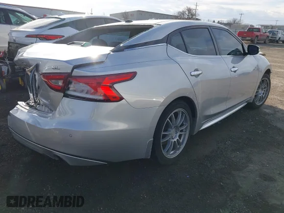 ✅ 2016 Nissan Maxima Platinum • VIN: 1N4AA6APXGC411615 • Lot: 44357530. Wystawiony na IAAI z przebiegiem 151 052 mil. Bezpłatny archiwum sprzedaży aukcyjnych z USA i szczegółowy raport historii pojazdu na DreamBid. Zdjęcie 4.
