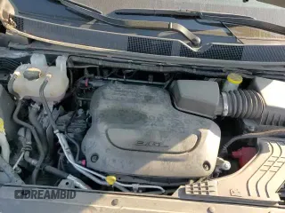 ✅ 2021 Chrysler Pacifica Touring L • VIN: 2C4RC1BG6MR588674 • Lot: 81995955. Listed on Copart with 85,610 mi. Free auction sales archive from the USA and detailed vehicle history report at DreamBid. Image 16.