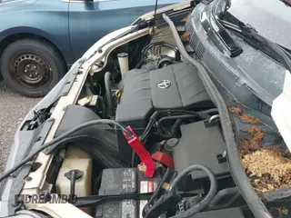 ✅ 2013 Toyota Sienna XLE AAS • VIN: 5TDYK3DC5DS331291 • Lot: 42090586. Listed on IAAI with 176,711 mi. Free auction sales archive from the USA and detailed vehicle history report at DreamBid. Image 19.