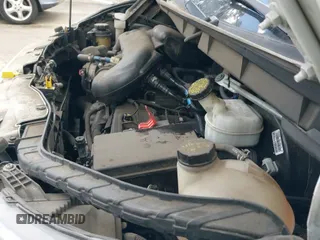 ✅ 2018 Ford Transit XL • VIN: 1FMZK1YM0JKA80139 • Lot: 41786995. Wystawiony na IAAI z przebiegiem 86 789 mil. Bezpłatny archiwum sprzedaży aukcyjnych z USA i szczegółowy raport historii pojazdu na DreamBid. Zdjęcie 22.