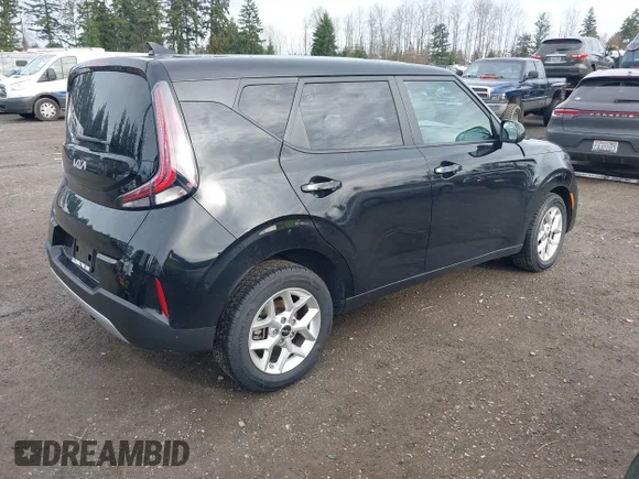 ✅ 2023 Kia Soul LX • VIN: KNDJ23AU3P7865998 • Lot: 44308513. Wystawiony na IAAI z przebiegiem 72 860 mil. Bezpłatny archiwum sprzedaży aukcyjnych z USA i szczegółowy raport historii pojazdu na DreamBid. Zdjęcie 4.