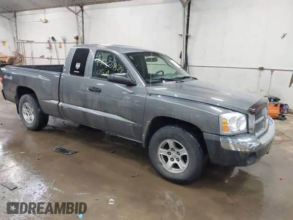 ✅ 2005 Dodge Dakota SLT • VIN: 1D7HW42K75S279178 • Лот: 44023879. Опубліковано раніше на IAAI з пробігом 72 181 миль. Безкоштовний доступ до архіву аукціонних продажів зі США та докладний звіт про історію автомобіля на DreamBid. Зображення 1.