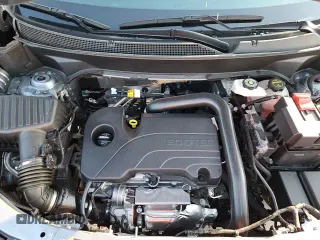 ✅ 2025 Chevrolet Equinox FWD LT • VIN: 3GNAXHEG5SL104288 • Lot: 81848725. Wystawiony na Copart z przebiegiem 4 851 mil. Bezpłatny archiwum sprzedaży aukcyjnych z USA i szczegółowy raport historii pojazdu na DreamBid. Zdjęcie 17.