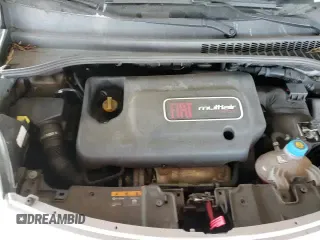 ✅ 2018 FIAT 500L Pop • VIN: ZFBCFAAH7JZ040856 • Lot: 81604775. Listed on Copart with 62,426 mi. Free auction sales archive from the USA and detailed vehicle history report at DreamBid. Image 14.