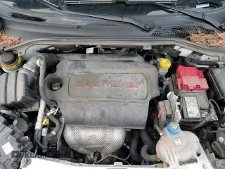 ✅ 2022 Ram ProMaster City Passenger • VIN: ZFBHRFAB1N6W57232 • Lot: 88252815. Wystawiony na Copart z przebiegiem 84 765 mil. Bezpłatny archiwum sprzedaży aukcyjnych z USA i szczegółowy raport historii pojazdu na DreamBid. Zdjęcie 14.