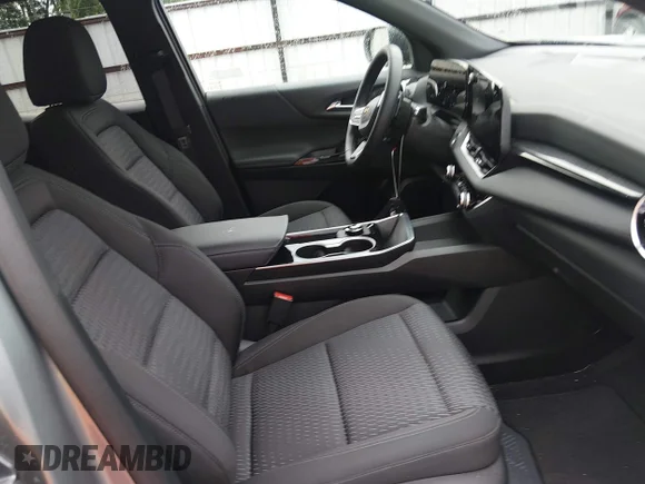 ✅ 2026 Chevrolet Equinox FWD LT • VIN: 3GNAXHEG6TL506192 • Lot: 45317491. Wystawiony na IAAI z przebiegiem 3 502 mil. Bezpłatny archiwum sprzedaży aukcyjnych z USA i szczegółowy raport historii pojazdu na DreamBid. Zdjęcie 5.